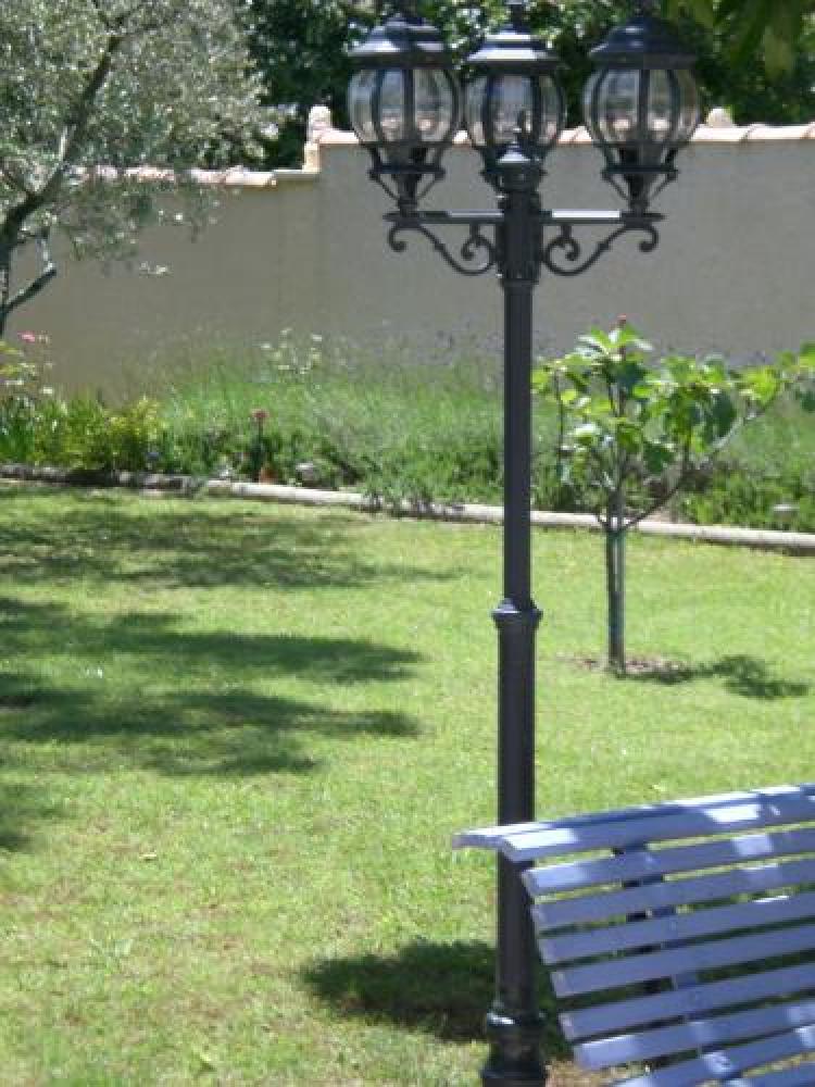 Chambre d'hôte climatisée en Provence - Ein kleiner Teil des Parks