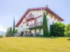 Chambres d'Hôtes Irazabala - Habitación independiente - Vacaciones y fines de semana en Espelette