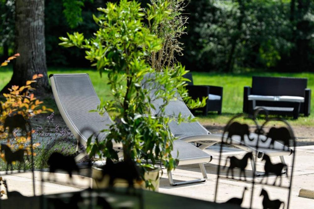 Chateau de l'Isle - Die Terrasse und der Park