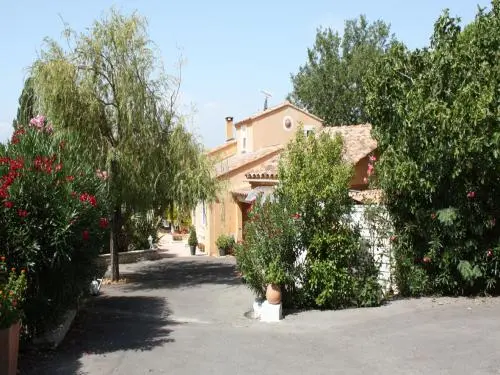 Le clos du passant - Habitación independiente - Vacaciones y fines de semana en Fontvieille