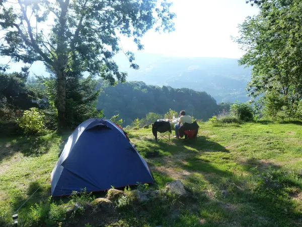 Le Clou - camping, bed and breakfast en huisjes - Camping - Vrijetijdsbesteding & Weekend in Thiézac