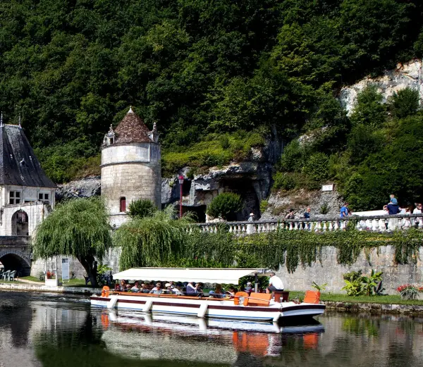 Croisière découverte de la Venise du Périgord - Activité - Vacances & week-end à Brantôme en Périgord