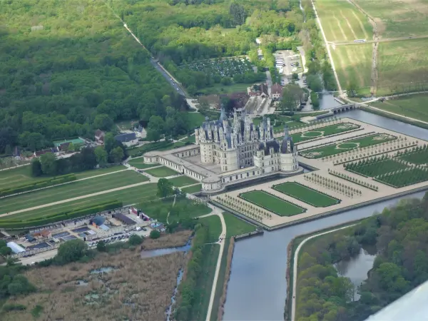 Discover the Loire Castles in a private plane - Activity - Holidays & weekends in Amboise