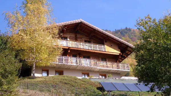 Dobeliou Chalet - Ferienunterkunft - Urlaub & Wochenende in Queige