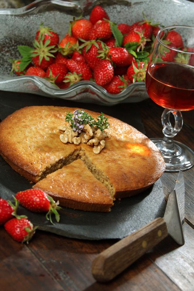 Domaine de bel air - Walnut Kuchen