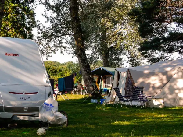 Domaine les Gandins - Camping - Vrijetijdsbesteding & Weekend in Saint-Germain-de-Salles