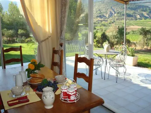 Domaine marselan - Bed & breakfast - Holidays & weekends in Monze