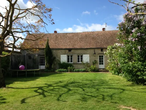 Encantadora casa de campo, 6 dormitorios, Sur de Fontainebleau - Alquiler - Vacaciones y fines de semana en Le Malesherbois