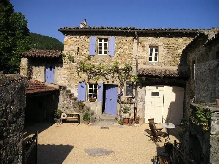 La Ferme de Pauroux - La cour d'interieur