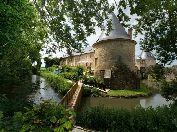 Gîte du pont au Château de Charbogne - Rental - Holidays & weekends in Charbogne