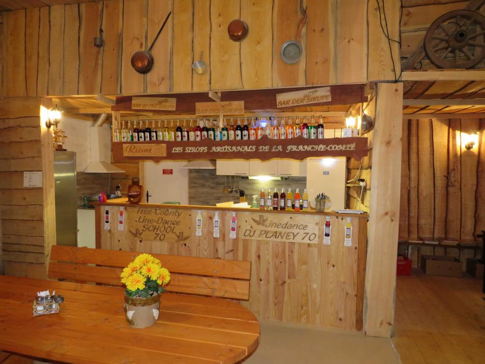 Grange d'Anjeux B&B - Zähler von Sirupen