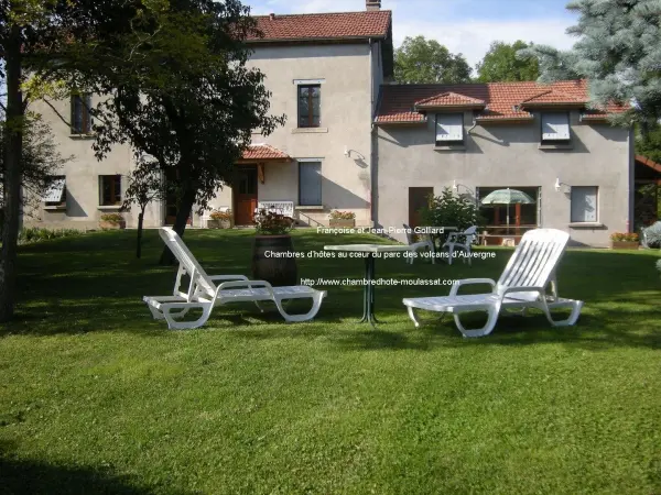 Jean-Pierre Golliard - Bed & breakfast - Holidays & weekends in Aydat