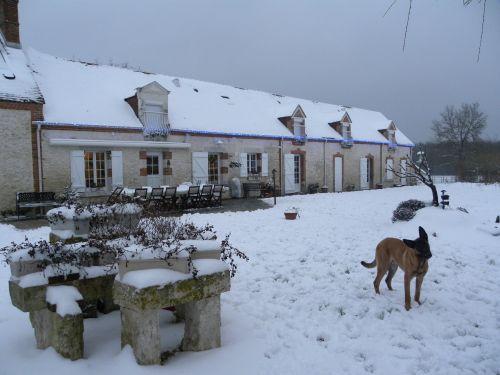 Maison d'Hôtes La Quèrière - Unter Schnee