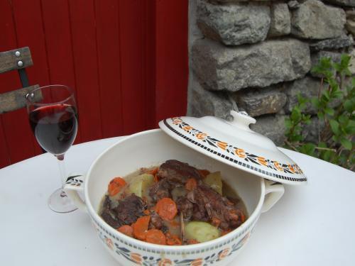La Maisonnée - Aoc Barèges Gavarnie Hammeleintopf und Madiran