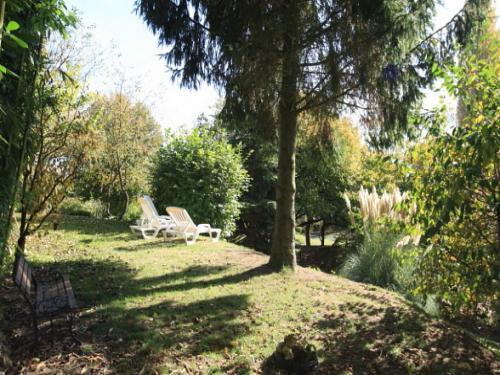 Die Maréchalerie im Loire-Tal - Im Garten, Liegestühle und entspannen