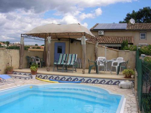 Mas Les Oliviers 2 - Vordach und Terrassen-Pool von 50 m3