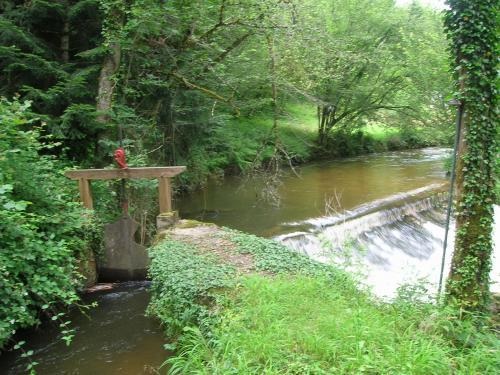 Moulin de la Planche Ferrand - Dam