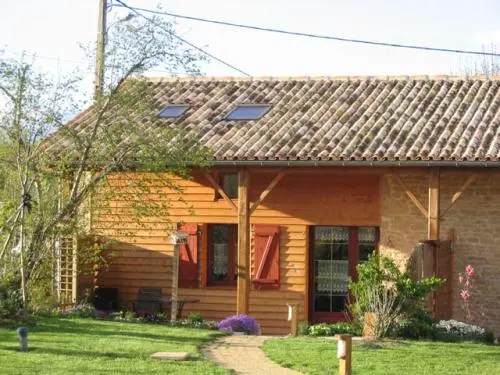 Petit gîte 3 épis de Ruisseau - Location - Vacances & week-end à Lezay