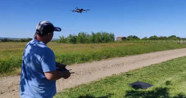 Pilotage d'un drone avec un casque virtuel - Activité de loisirs à  Saint-Bonnet-près-Riom