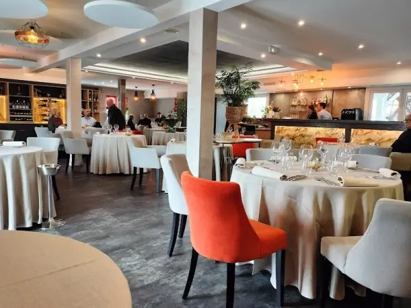 Restaurant l'ab six - Restaurante - Vacaciones y fines de semana en Saleilles