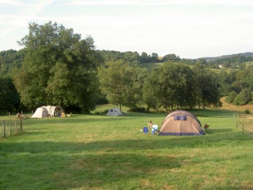 Sans Parure ; chambre d'hôte et gîtes - Campingplatz