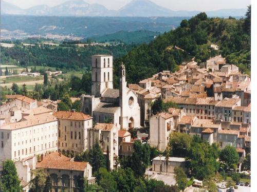 Sarl Vitaverde - Forcalquier und seine Zitadelle