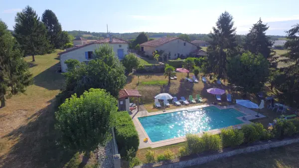 A Sarrazin Cottages and Camping - Campeggio - Vacanze e Weekend a Brossac