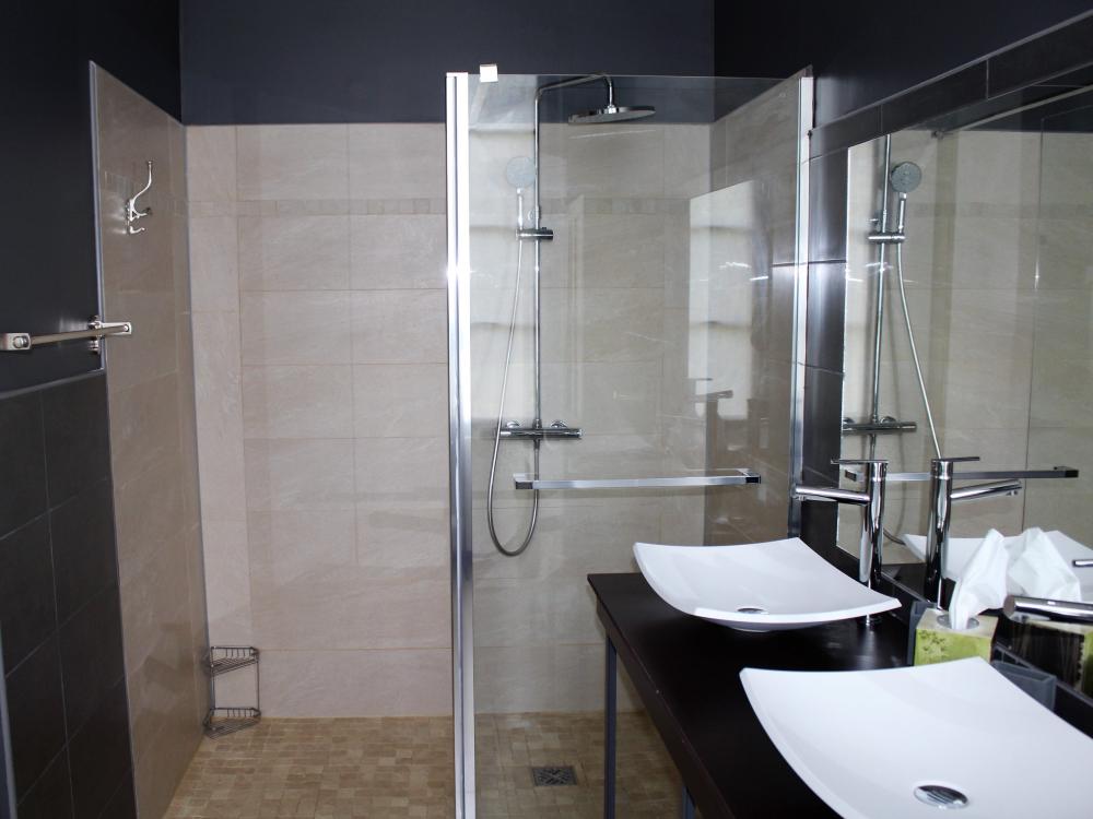 Schönes Zimmer im Château in Sologne - Badezimmer Zimmer Sauldre