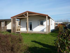 Seaside Cottage Residential Park Swimming Pool Vacation