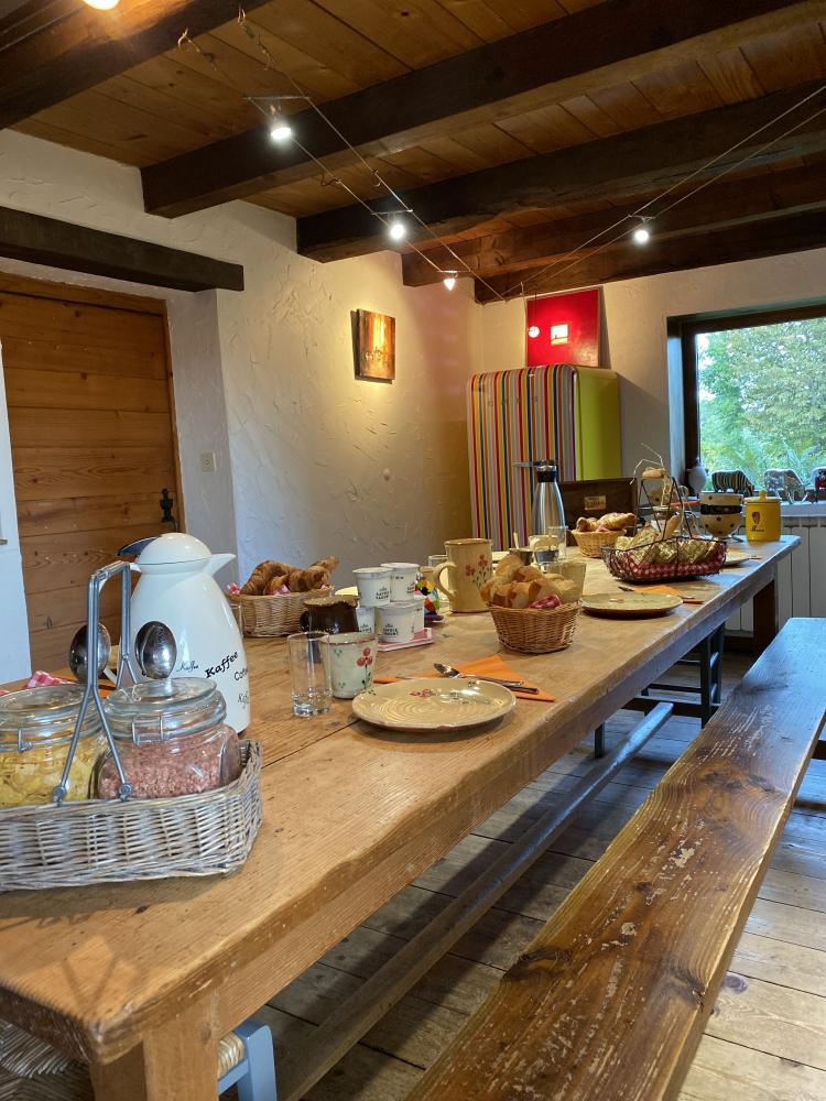 The Green Mare Bed & Breakfast - Unser berühmter Gast Tisch !