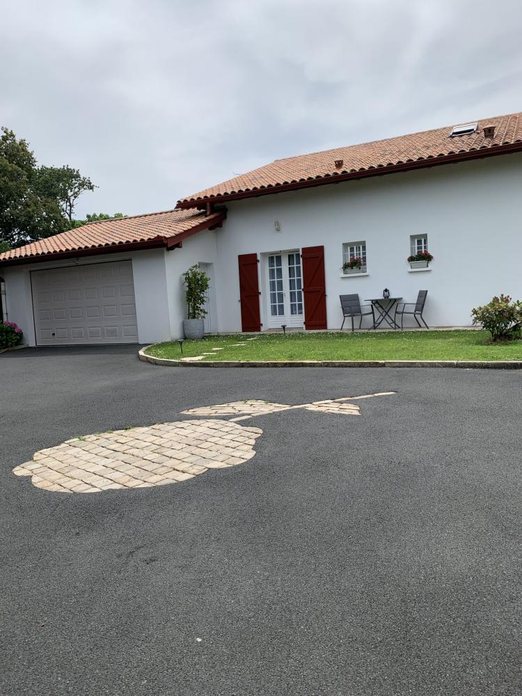Villa Les Hortensias - Parkplatz