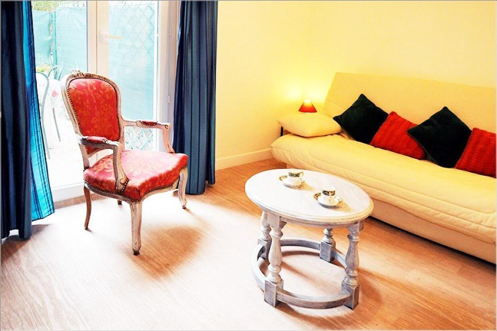 Villa Rima Guest house Nice - Guesthouse 1, living-bedroom 1A