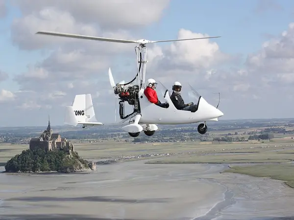 Vuelo sobre el Mont-Saint-Michel en microligero o autogiro - 20min - Actividad - Vacaciones y fines de semana en Le Val-Saint-Père