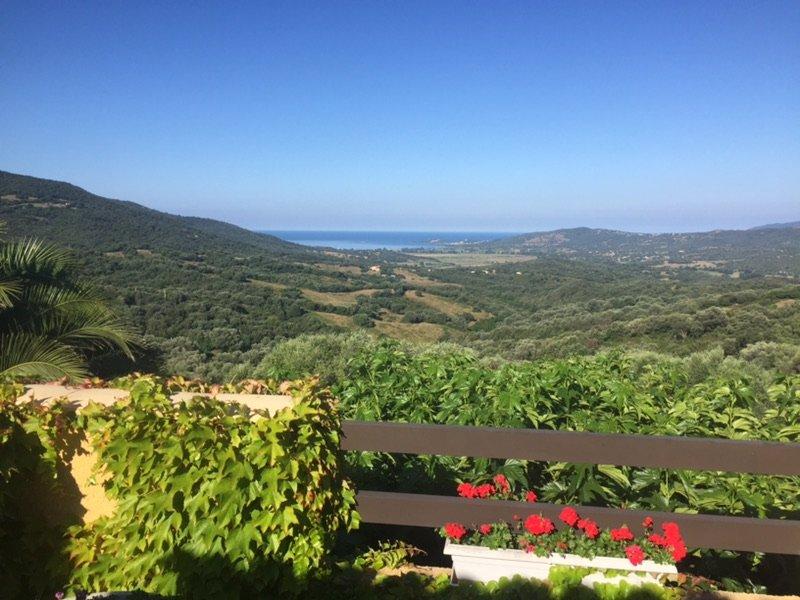 Die Zimmer im La Cigala - Blick von der Terrasse