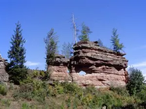 Пирсинг скалы - Baerenthal (© Жан Эспират)