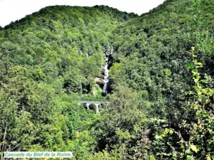 Cascade of the Bief de la Ruine - Foncine-le-Bas (© J.E)