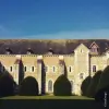 12世紀の兄弟conversの建物