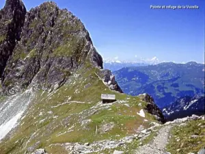 PointeとCol de la Vuzelle（©Jean Espirat）