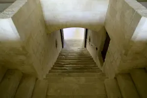 Escadas que vão para o dormitório do claustro