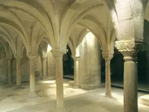 Tribune monastique du milieu du XIIe siècle