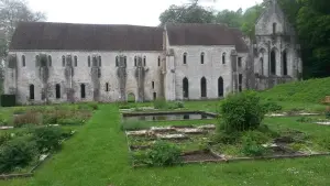 Abbaye Notre-Dame de Fontaine-Guérard