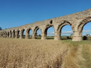 Acueducto romano de Gier - Flat of Air (© OTIVG C. Cordat)