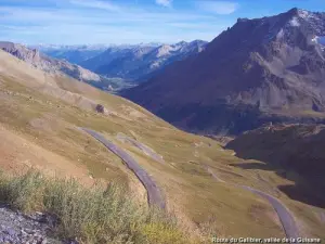 Route du Galibier und Tal Guisane (© Jean Espirat)
