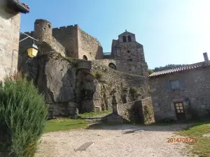 Vila medieval de Chalencon