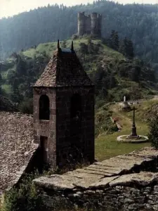 Église et château d'Alleuze