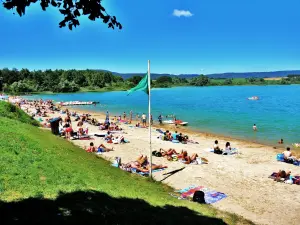 Strand Doucier, in augustus (© J. E)