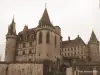 Het kasteel van Rochefoucauld - East Wing met uitzicht op de Tardoire