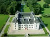 Château d'Ancy-le-Franc gezien vanuit de lucht