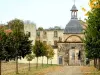 Villemont Castle - Entreegebouw gerestaureerd in 2001