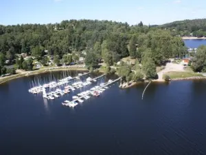 A porta para barcos para Auphelle